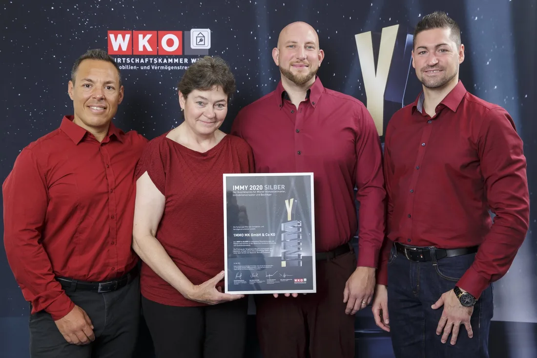 Das Team von 1MMO mit der IMMY 2020 Auszeichnung in Silber